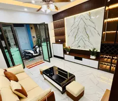 selling a sparkling 5-storey two-story house on hoang mai small business alley