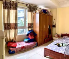 selling a super house on lake street, 3 models, 6 floors, elevator, corner lot, dong da