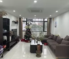 selling a super street-front house with 8 floors and a sparkling elevator, corner lot of hai ba trung
