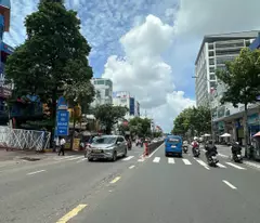 selling a townhouse at alley 497/phan van tri, 6 floors, 5m 90m2, suitable for office with emart view, only 17.3 billion.