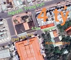 selling a townhouse in front of the market center of tan tru commune for only 4 billion