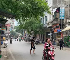 selling an duong townhouse, tay ho, vip business, cars, sidewalk, beautiful house right away, 65m2x5t, price 12.9 billion 0969945393
