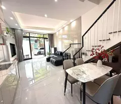 🔥 🔥 selling an old house built by linh people - 9 billion parked cars - beautiful house, new full interior🔥 🔥
