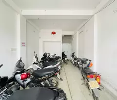 selling apartment building 6 floors 9 pkk co nhue 68m2 x 6 floors adjusted 10 billion resco edge