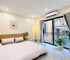selling apartment thuy khue, 72m2, 20 rooms, cash flow 1 billion/year, price 14.3 billion
