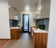 selling at a loss of 40% moonlight avenue (lavita charm) 0334129558