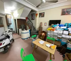 selling bach mai townhouse, hai ba trung, 30m, 4 floors. price: 5.8 billion