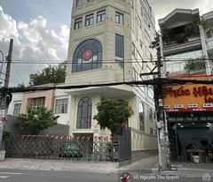 selling building with 2 frontages on le quang dinh, go vap district (8x23m), 8-storey basement, price 72 billion