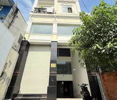 selling building with facade 1 basement 1 mezzanine 4 floors 6x20m price 15.5 billion 10m song hanh street