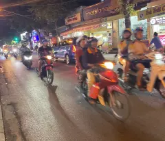 selling business front house 20x35m price 65 billion nguyen van qua street