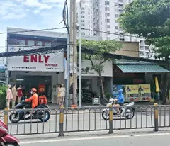 selling business front house on nguyen thi thap street, binh thuan district 7, 96m2, 9.6m wide, only 22 billion