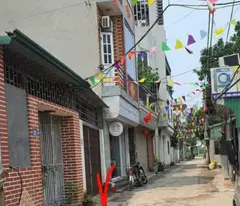 selling c4 house on dong thap business axis. tc is about 4 billion. avoid cars, trade in all goods