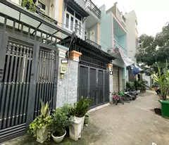 selling car alley house 4.5m 64m² tan thang tan phu only 81.25 million/m²