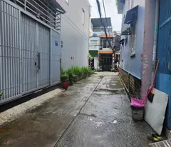 selling car alley house 4m 81m² tan quy tan phu only 66.67 million/m²