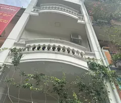 selling cat linh townhouse, dong da, two fronts, car alley, near the street, 55m, 6 floors, 19 billion.
