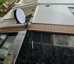 selling ccmn phao dai lang building. dong da area 61m x 7t. frontage 8m. price 15.99 billion