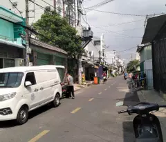 selling chdv cash flow 1 billion/year, 3 floor front of hiep thanh 05 district 12.10 x 25m approximately 18 billion