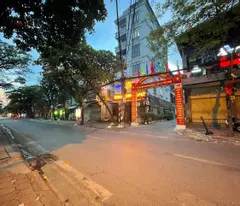 selling chdv tran cung building behind electricity university corner lot 75m2, 7 floors, commercial, oto 100 million/month 18.5 billion