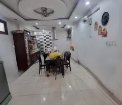 selling chinh tan binh school, truck hand for 8.2 billion