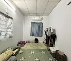selling chu van dien house 4x10, 2 floors, 3 bedrooms next to the cadre academy for only 4.3 billion