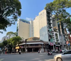selling corner house with 2 frontages at 118 bui thi xuan, rental contract 4.5 billion/year (200m2 available)