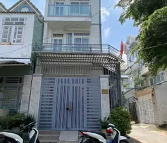 selling corner house with 2 frontages on 10m street in saigon new area - nha be town just over 7 billion