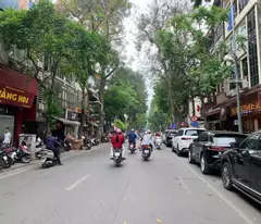 selling corner lot with 2 frontages on hang muoi street, hoan kiem, hanoi, 4-storey house, area 92m, frontage 6m, finance.