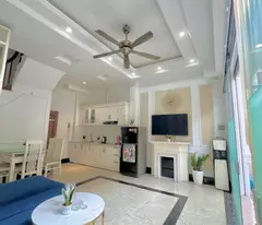 selling dam quang trung house 32m 5 floors mt5m car parking less than 8 billion