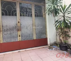 selling dilapidated house 8m x 20m, 6m alley, ward 16, price only 85 million/1m²