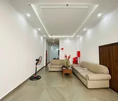 selling distribution house in phung chi kien, cau giay - 50/55m x 7t elevator - car garage - business - price