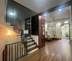 selling distribution house lang pagoda, dong da - corner lot 68m2 x 6 floors - sidewalk for cars to avoid - business