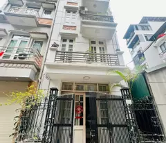 selling doi can townhouse, ba dinh, corner lot with 2 open sides, farm lane, builder, 45m, 5 floors, 12.8 billion