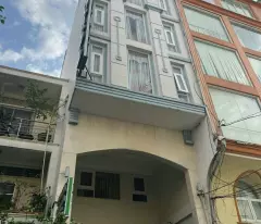 selling el cong hoa mt street, 7-floor elevator basement, revenue 150 million/t