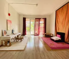 selling for 130m, i plan to give away a house 10m from the street to two ladies