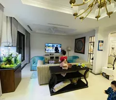 selling gamuda gadens townhouse villa 190mx4txmt9m, 3 open spaces 39 billion. contact: 0366051369