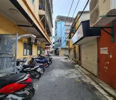 selling hoang cau townhouse, dong da 55m, 6 floors, 6m square meter. price: 22.5 billion