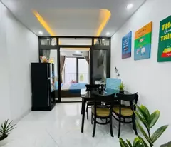 selling hoang van thai townhouse 80m x 5t for 7.2 billion