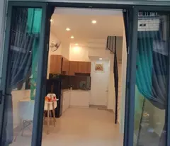 selling hoang viet social house, tan binh, width 4.2m - 4 floors, 3 bedrooms, about 4 billion contact: 0789685368