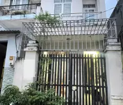 selling house 115m2 in bui van ba ​​alley, car drive 100m to market for only 8 billion