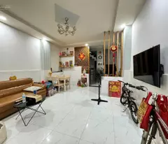 selling house facing duong ba trac, cash flow 30 million/month 4x28 only 9 billion 7