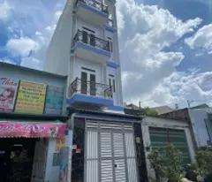 selling house hxh 8m, connecting to huong lo 2 street, area: 4.2x15m, 3 floors, price: 5.6 billion tl contact now