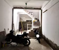 selling house in chien thang car lot, 52m2 x 3 floors, 3.2m high, price 13.7 billion