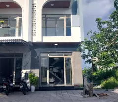 selling house lot c4, street number 2, next to tu xuong street, northwest urban area.
