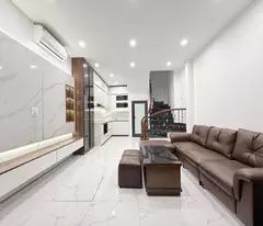 selling house with area 35m, price 11.5 billion, corner 2 houses facing street, fully furnished