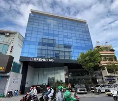 selling huge building on thao dien street, district 2 - area 18x50 - 6-storey basement - hdt 2 billion/month - price 168 billion