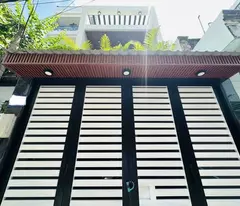 selling huynh van nghe house, tan binh district, ward 15.