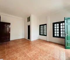 selling lac long quan house 70m, 5 floors, 3 open corners, brand new, fully furnished!