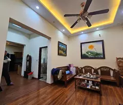 selling lac long quan house, 92.3m, 5 floors, gala gala car entering the house! full interior!