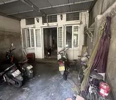 selling land and giving away a 2-storey house ngo gia tu long bien - 75m frontage 5m - car - farm alley - a little 8 billion (trade)