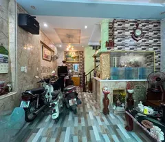 selling land and giving away a house 6m wide, alley 364 duong quang ham, 132m2, suitable for building chdv, cash flow 13.5 billion